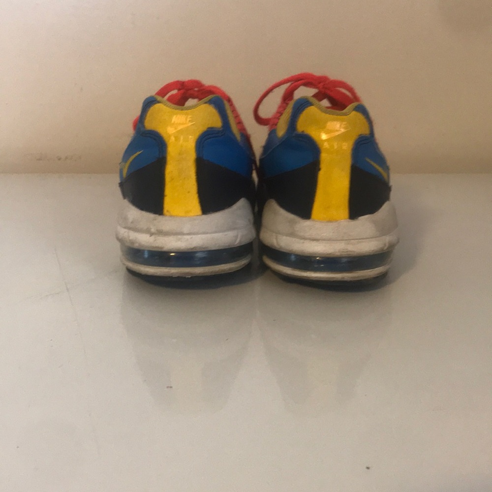 Running sneaker - Picture 3 of 6